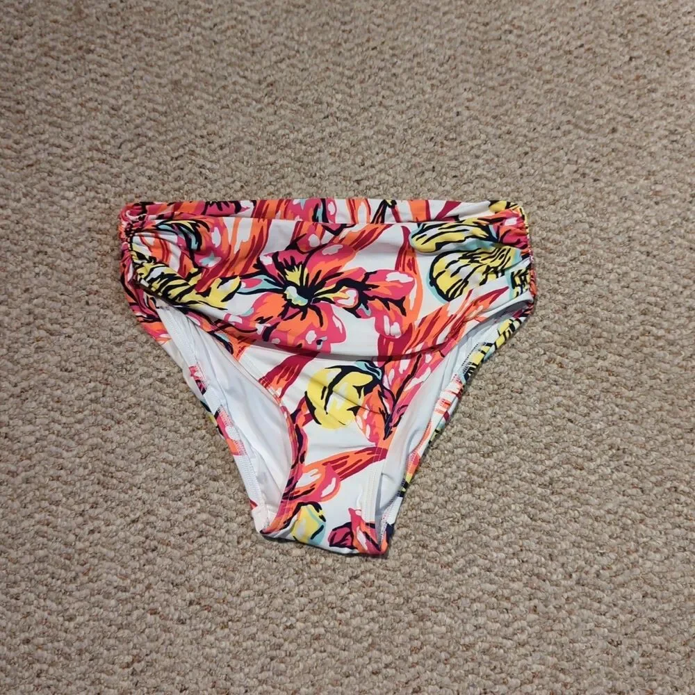Carmen Marc Valvo Classic Shirred Waist Bikini Bottom Medium Brava Lily Floral